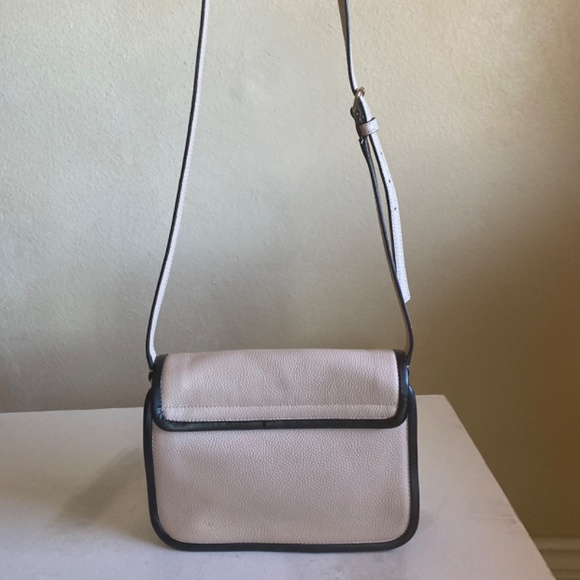 EUC Kate Spade NY  Ivy Ward Place Crossbody Bag - Picture 3 of 7